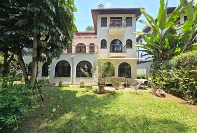 4 Bed Townhouse with En Suite in Riverside