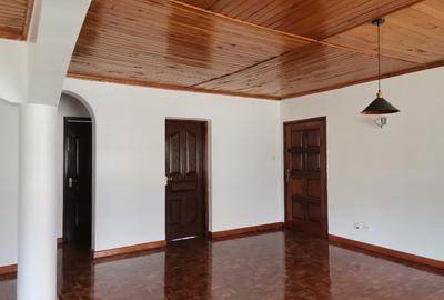 4 Bed Apartment with En Suite in Lavington