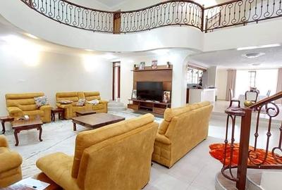 6 Bed House with En Suite in Kitisuru