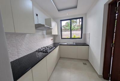 5 Bed Townhouse with En Suite in Lavington