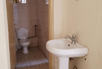 5,000 ft² Warehouse with Service Charge Included at Enterprise Road - 4