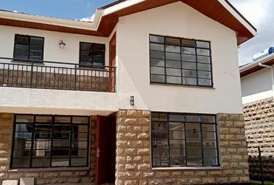 4 Bed Villa with En Suite at 2Km From Ruiru Town