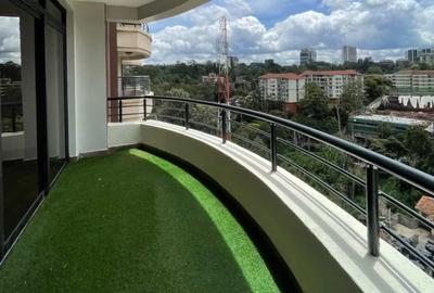 4 Bed Apartment with En Suite at Riverside - 2