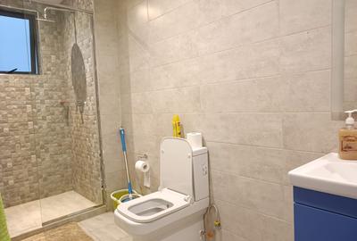 Serviced 1 Bed Apartment with En Suite in Westlands Area