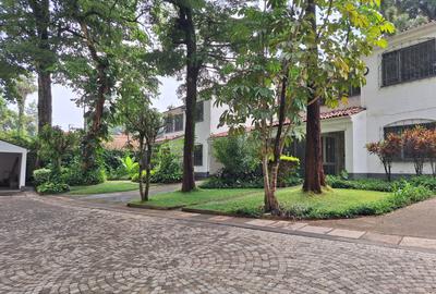 4 Bed Townhouse with En Suite in Muthaiga