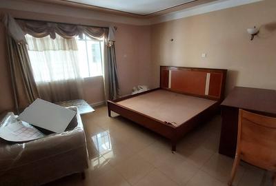 2 Bed Apartment with En Suite in Westlands Area - 4