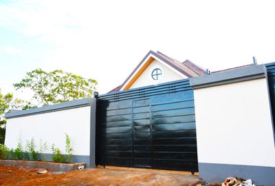 3 Bed House with En Suite at Mugutha