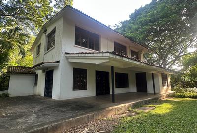 4 Bed Townhouse with En Suite at Moyne Drive