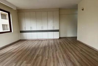 Serviced 2 Bed Apartment with En Suite at Kandara Road - 3
