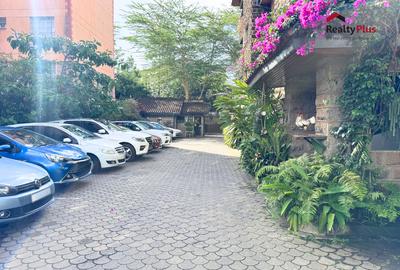 Bedsitter at Woodley - 3