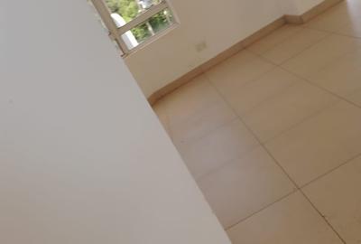 700 ft² Office with Service Charge Included at Riverside Drive