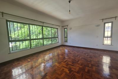 4 Bed Apartment with En Suite at Brookside Drive