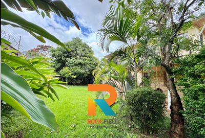 5 Bed Townhouse with En Suite in Kitisuru - 3
