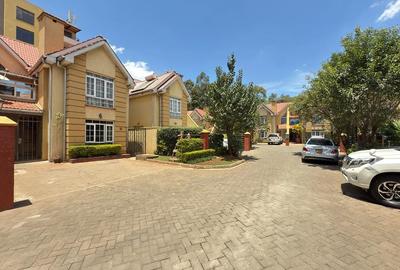 4 Bed Townhouse with En Suite at Langata - 2