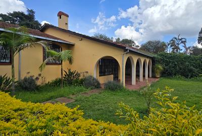 4 Bed House with En Suite at Loresho Road - 4