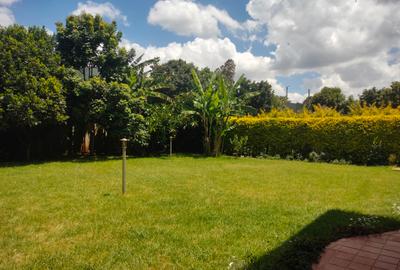 5 Bed Townhouse with En Suite at Few Minutes Drive To Gigiri