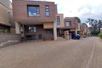 5 Bed Townhouse with En Suite at Chalbi Drive