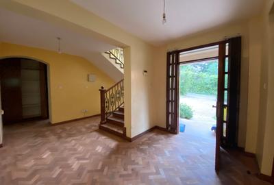 5 Bed House with En Suite in Karen