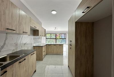 2 Bed Apartment with En Suite in Westlands Area - 3