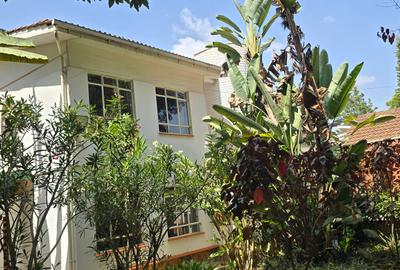 5 Bed House with En Suite at Nyari Central Estate - 2
