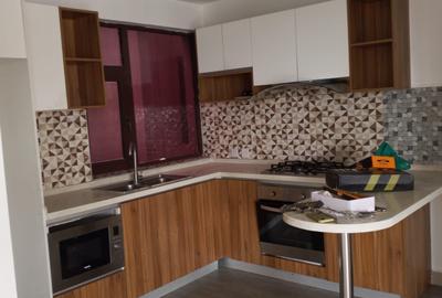 1 Bed Apartment with En Suite at Dennis Plit Road - 4