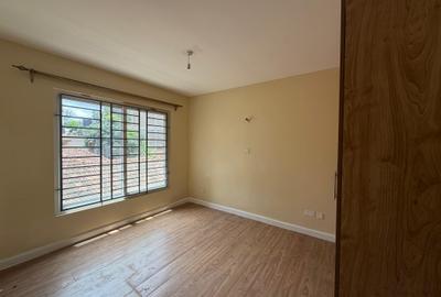 3 Bed Apartment with En Suite in Parklands
