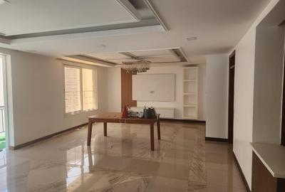 2 Bed Apartment with En Suite at Kilimani Estate Nairobi - 3