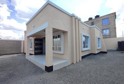 3 Bed House with En Suite in Kamakis