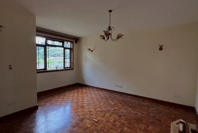 5 Bed Townhouse with En Suite at Gitanga Road - 3