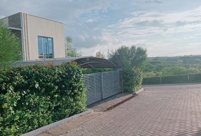4 Bed Villa with En Suite at Kangundo Road
