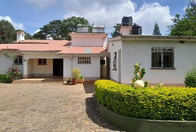 5 Bed House with En Suite at Lakeview Estate