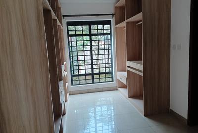 4 Bed Townhouse with En Suite at Runda - 4