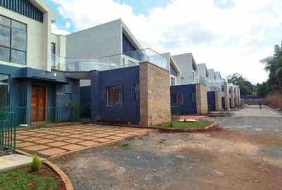 4 Bed Villa with En Suite in Kiambu Road - 4