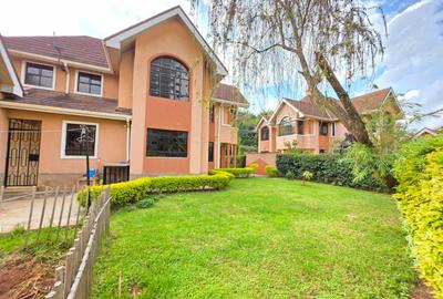 4 Bed Townhouse with En Suite in Lavington - 3