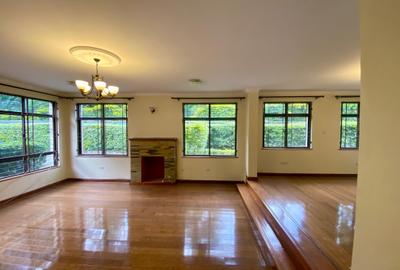 5 Bed Townhouse with En Suite in Lavington