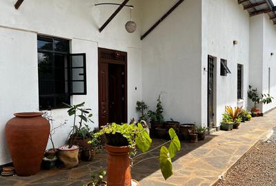 3 Bed House with En Suite at Garden Estate