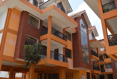 Studio Apartment with En Suite at Woodlands Road