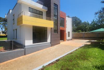 5 Bed Villa with En Suite in Karen