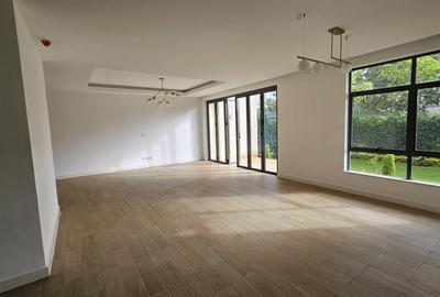 4 Bed Apartment with En Suite at Two Rivers - 4