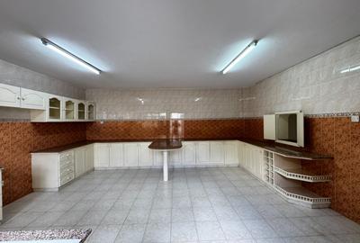 4 Bed Townhouse with En Suite in Brookside