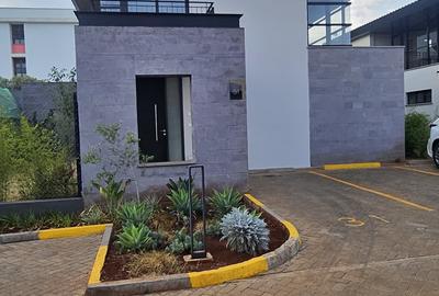 3 Bed Townhouse with En Suite in Kiambu Road