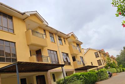 5 Bed Townhouse with En Suite at Lavington Green