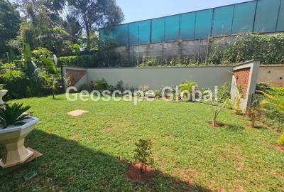 4 Bed Townhouse with En Suite in Rosslyn