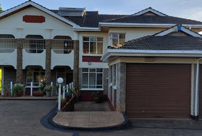 4 Bed House with En Suite in Runda