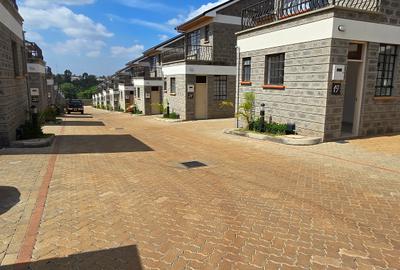 4 Bed House with En Suite in Thika Road - 3