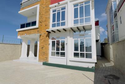 4 Bed Townhouse with En Suite at Muigai - 2