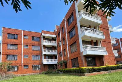 4 Bed Apartment with Parking in Riverside