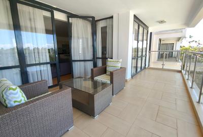 Serviced 2 Bed Apartment with En Suite at Brookside Drive - 3