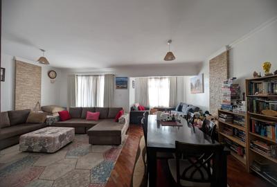 3 Bed Apartment with En Suite at Thompson Estate - 3