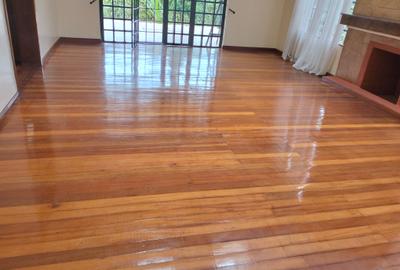 4 Bed Townhouse with En Suite in Kitisuru